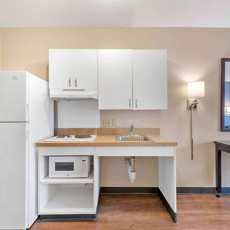 Extended Stay America Premier Suites - Tampa - Fairgrounds - Casino Mango Exterior photo