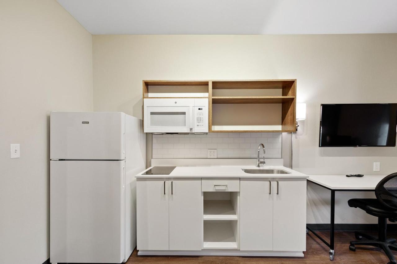 Extended Stay America Premier Suites - Tampa - Fairgrounds - Casino Mango Exterior photo