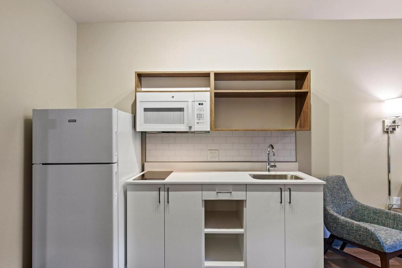 Extended Stay America Premier Suites - Tampa - Fairgrounds - Casino Mango Exterior photo