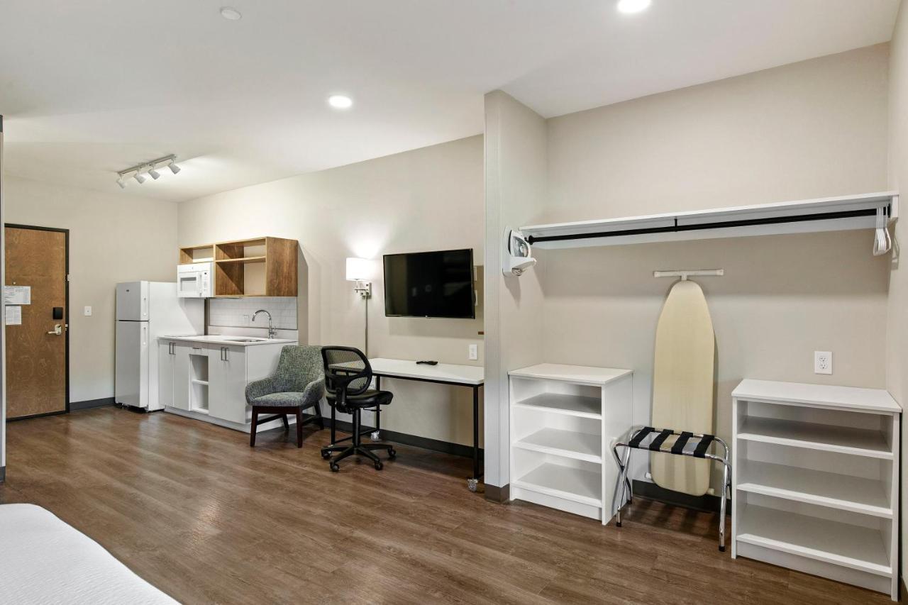 Extended Stay America Premier Suites - Tampa - Fairgrounds - Casino Mango Exterior photo