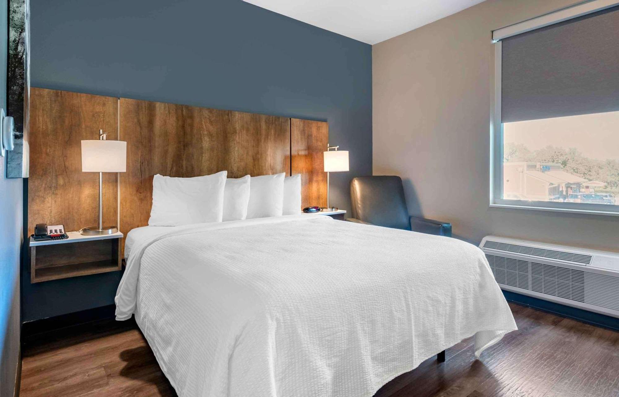 Extended Stay America Premier Suites - Tampa - Fairgrounds - Casino Mango Exterior photo