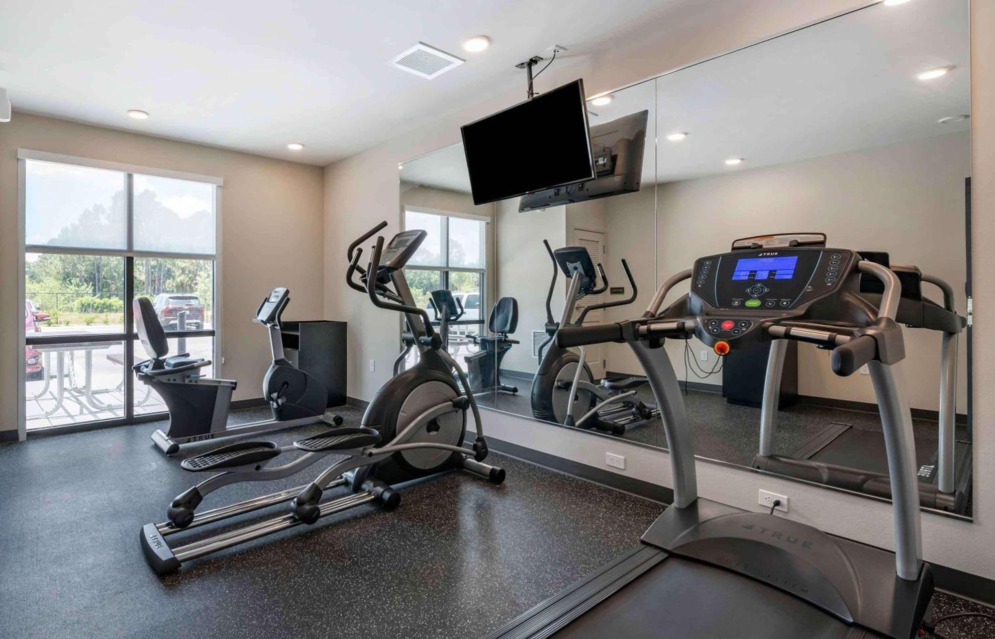Extended Stay America Premier Suites - Tampa - Fairgrounds - Casino Mango Exterior photo