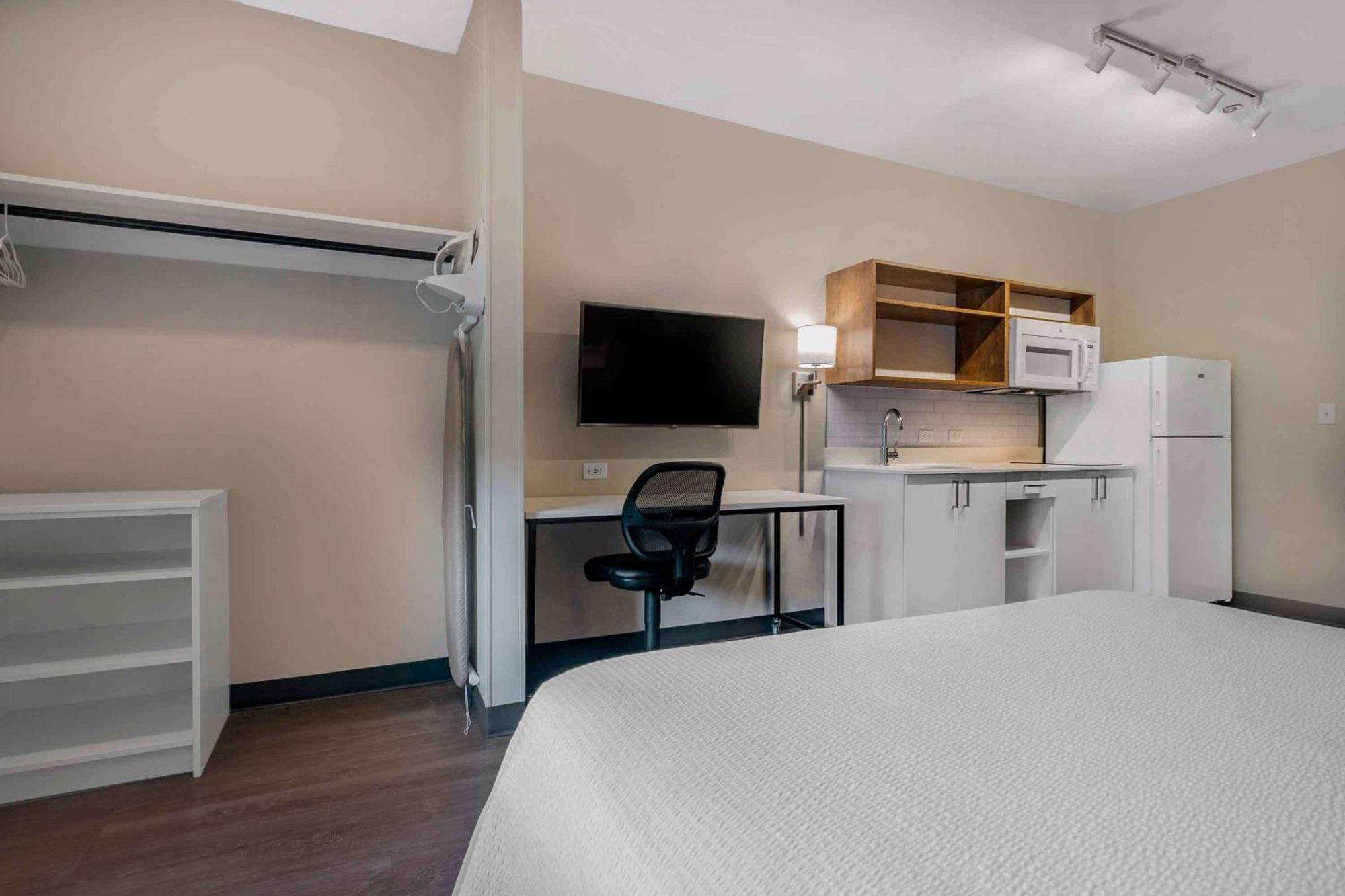Extended Stay America Premier Suites - Tampa - Fairgrounds - Casino Mango Exterior photo